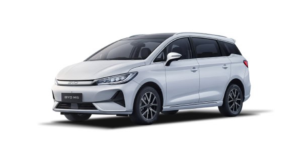 Giá Xe BYD M6