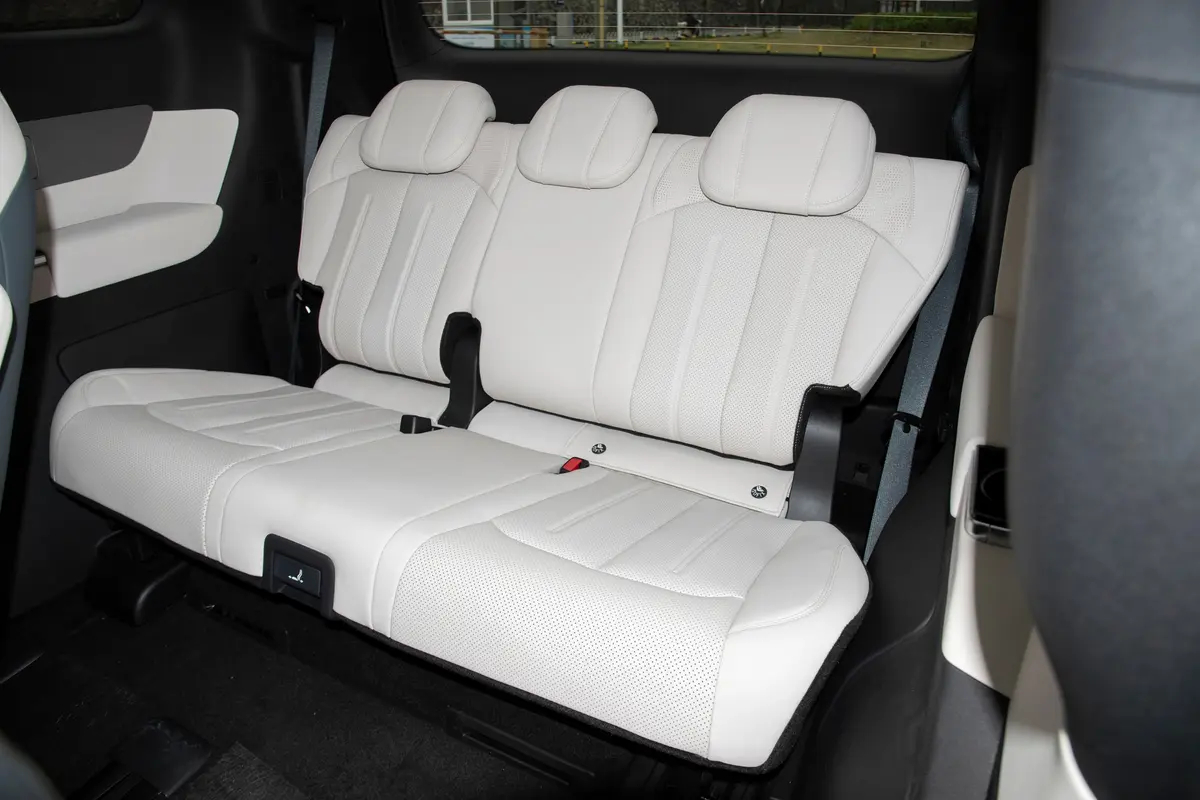 Nội thất BYD M9